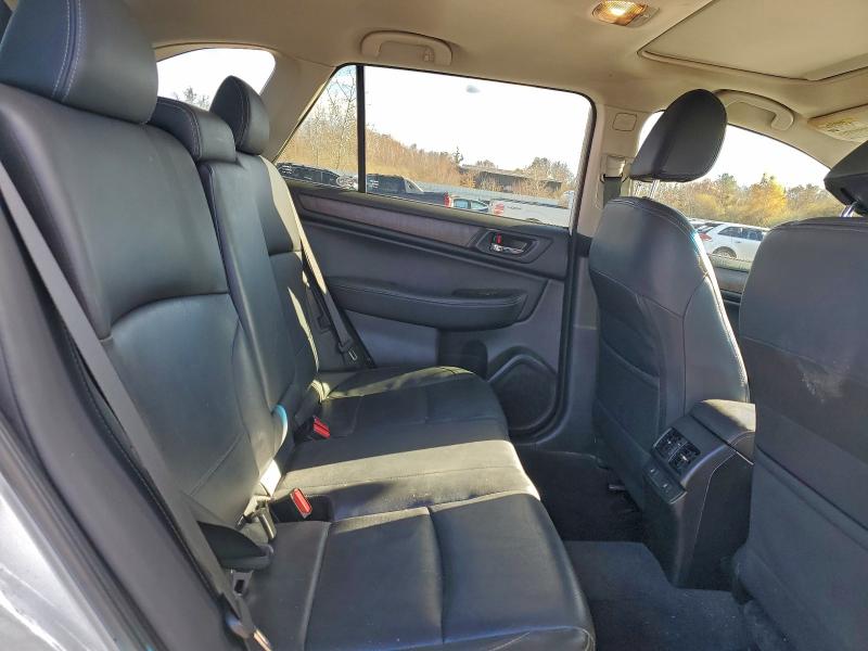 Фото 11 - SUBARU OUTBACK