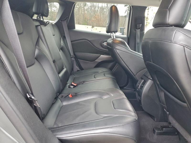 Фото 11 - JEEP GRAND CHER