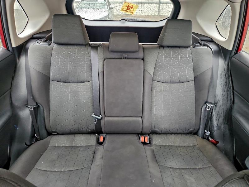 Фото 10 - TOYOTA RAV4