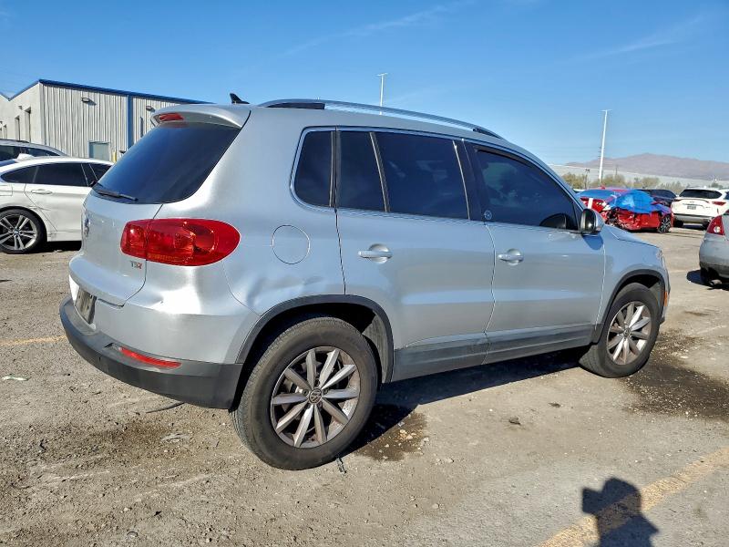Фото 3 - VOLKSWAGEN TIGUAN