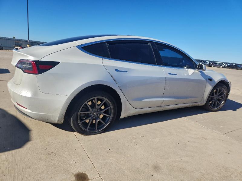 Фото 3 - TESLA MODEL 3