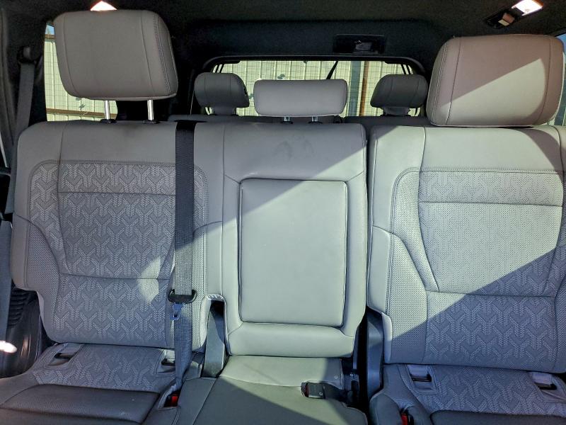 Фото 10 - TOYOTA SEQUOIA