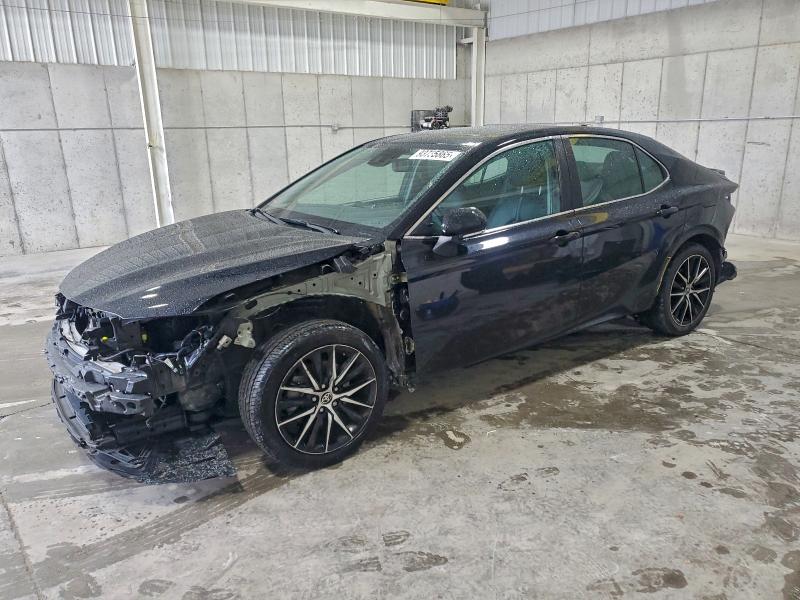 Фото 1 - TOYOTA CAMRY