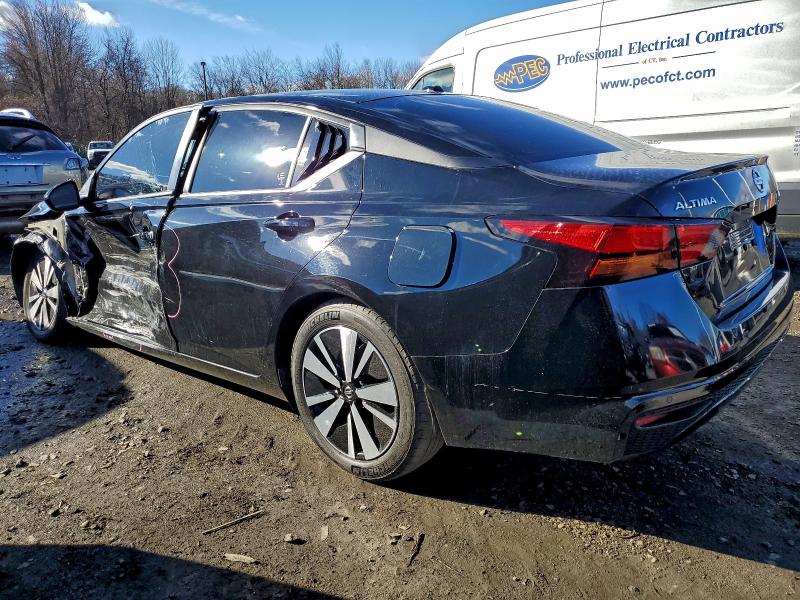 Фото 2 - NISSAN ALTIMA