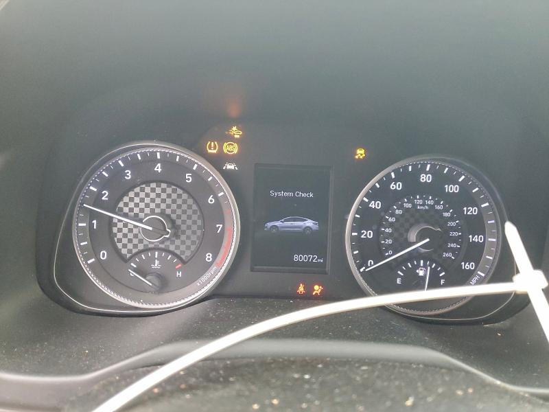 Фото 9 - HYUNDAI ELANTRA