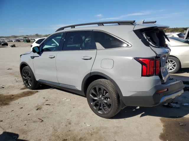 Фото 2 - KIA SORENTO