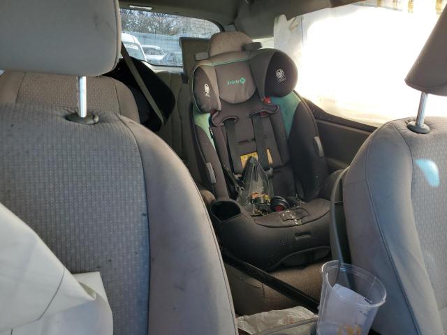 Фото 11 - KIA SEDONA