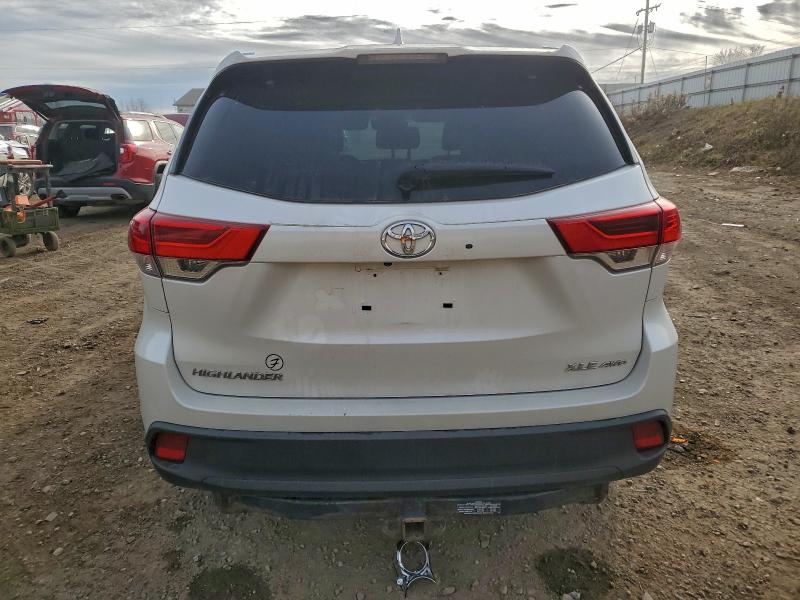 Фото 6 - TOYOTA HIGHLANDER