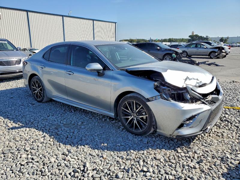 Фото 4 - TOYOTA CAMRY