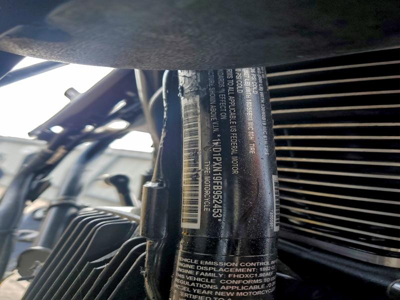 HARLEY-DAVIDSON FL 2015