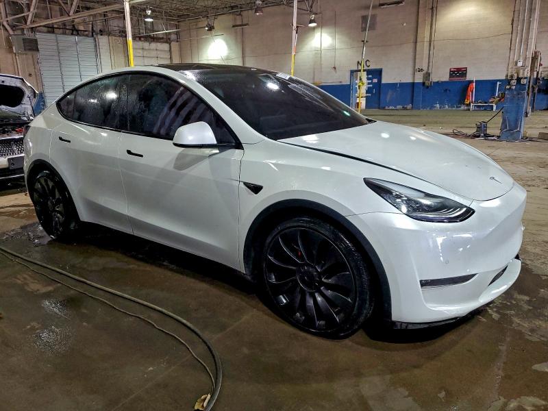 Фото 4 - TESLA MODEL Y