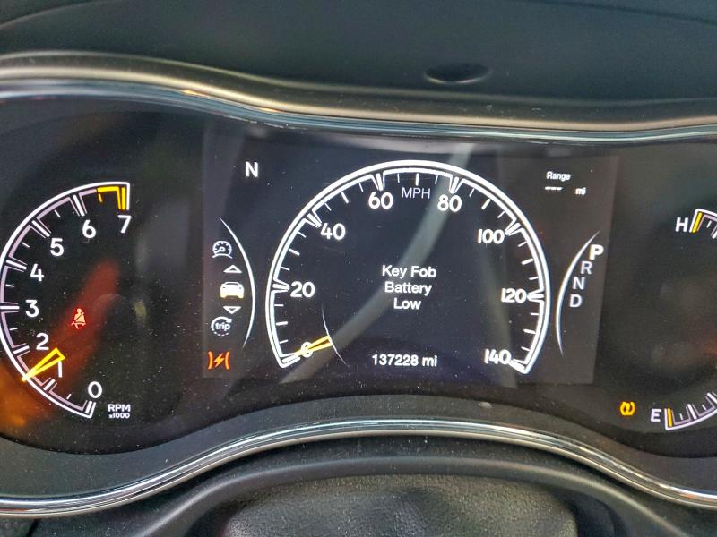 Фото 9 - JEEP CHEROKEE