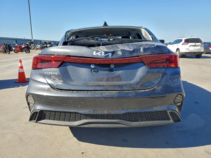 Фото 6 - KIA FORTE