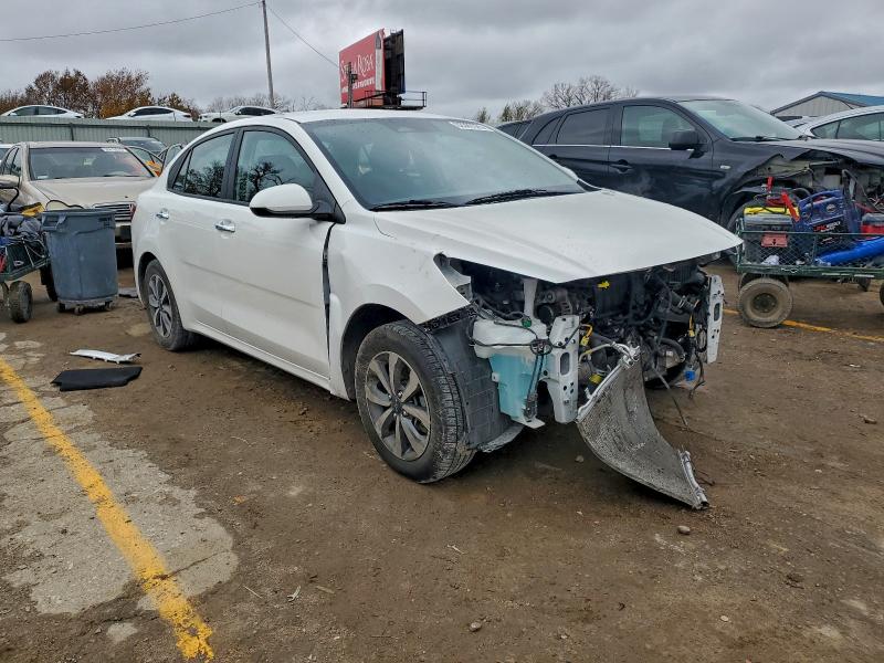 Фото 4 - KIA RIO