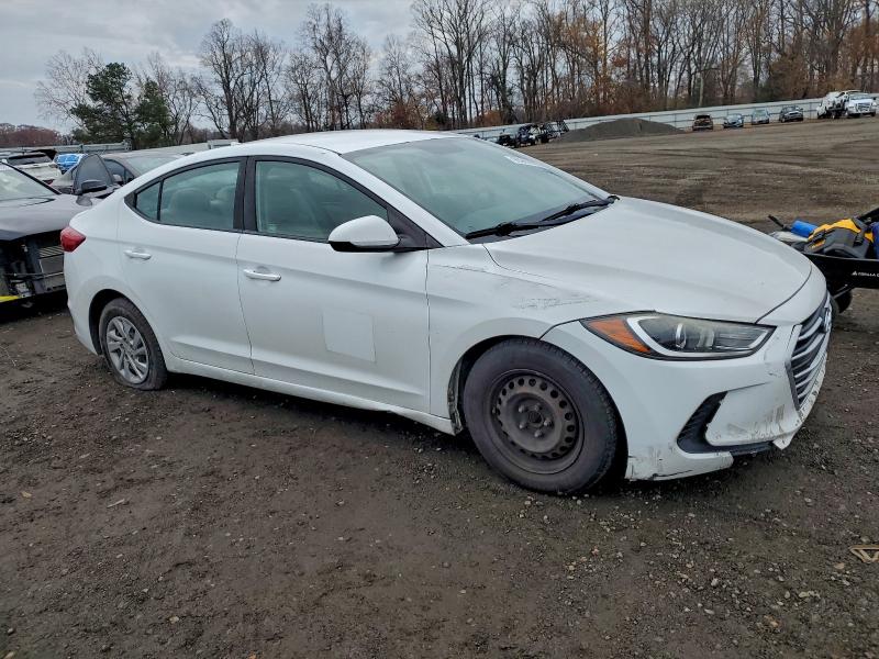 Фото 4 - HYUNDAI ELANTRA