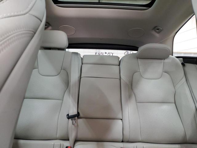 Фото 10 - VOLVO XC60