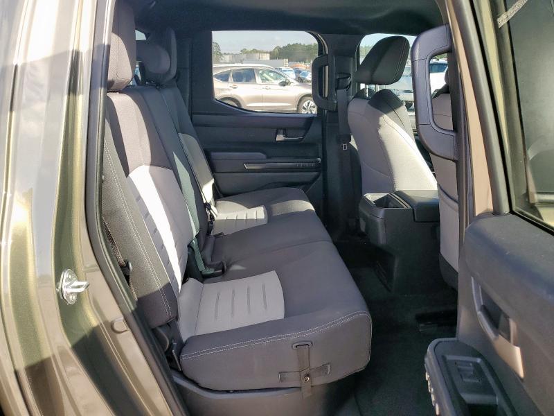 Фото 10 - TOYOTA TACOMA