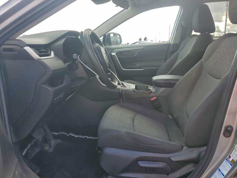 Фото 7 - TOYOTA RAV4