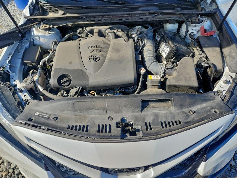 Фото 11 - TOYOTA CAMRY