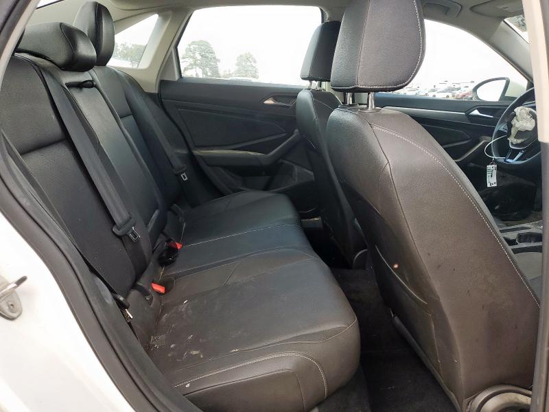 Фото 10 - VOLKSWAGEN JETTA