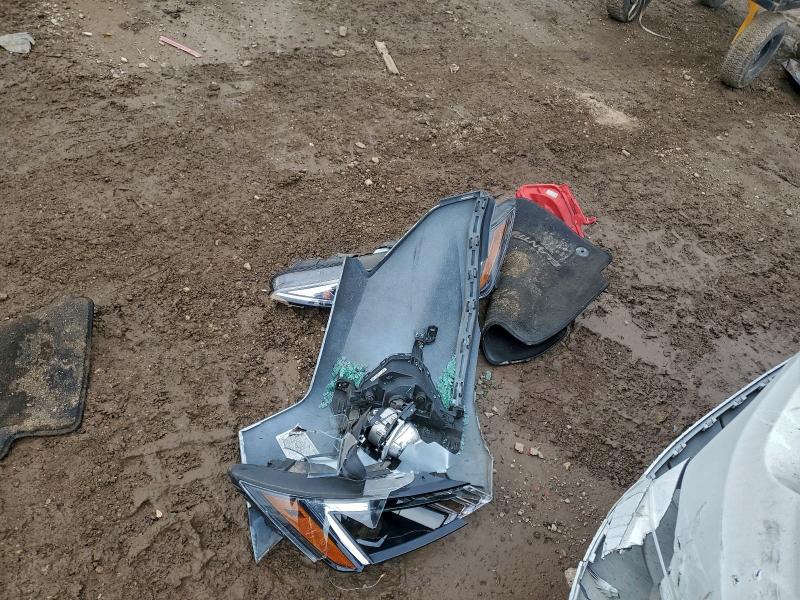 Фото 12 - HYUNDAI ELANTRA