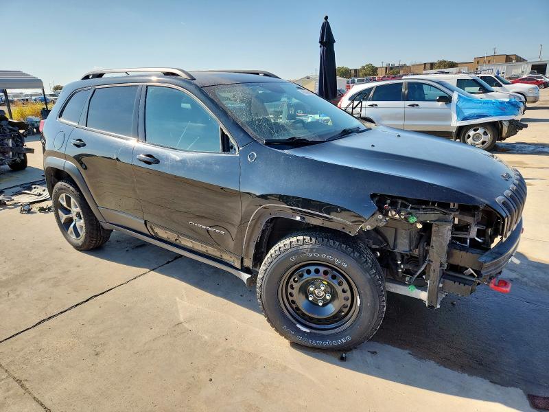 Фото 4 - JEEP CHEROKEE