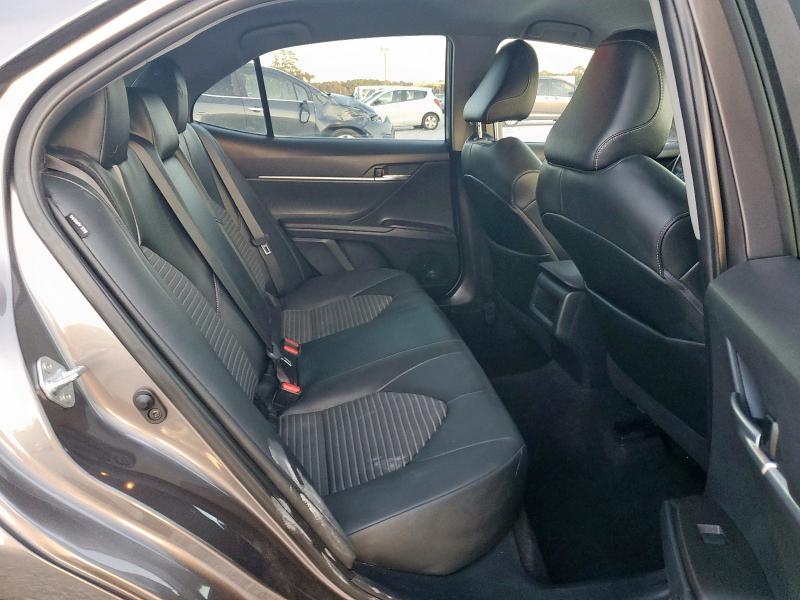 Фото 10 - TOYOTA CAMRY