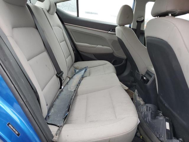 Фото 10 - HYUNDAI ELANTRA