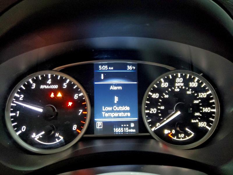 Фото 9 - NISSAN SENTRA