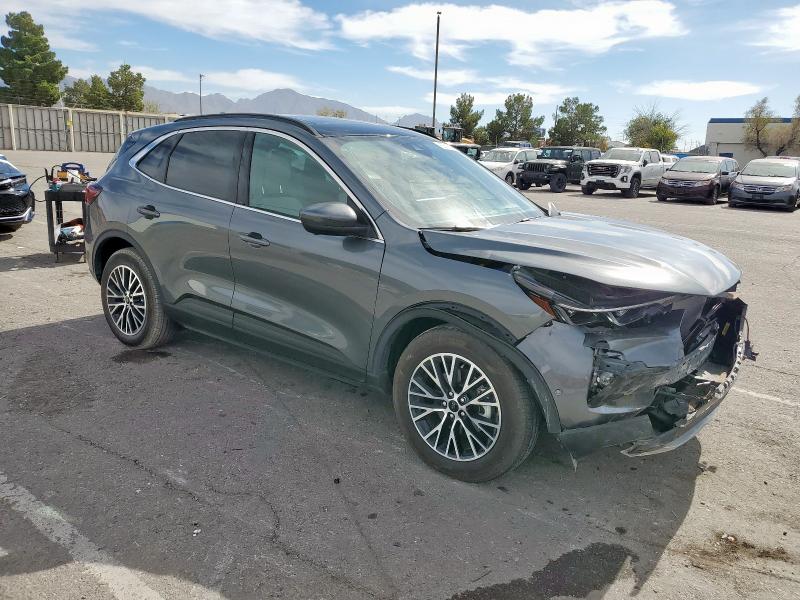 Фото 4 - FORD ESCAPE