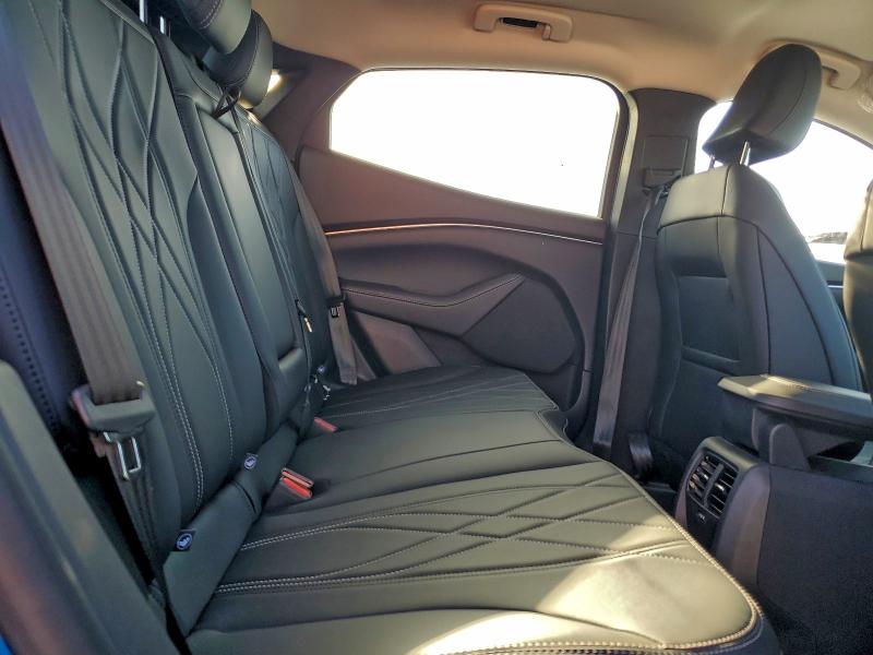 Фото 11 - FORD MUSTANG