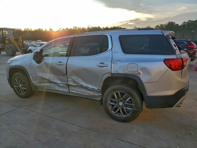 Фото 2 - GMC ACADIA