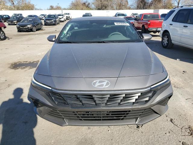 Фото 5 - HYUNDAI ELANTRA