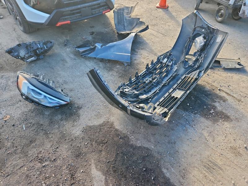 Фото 13 - FORD EDGE