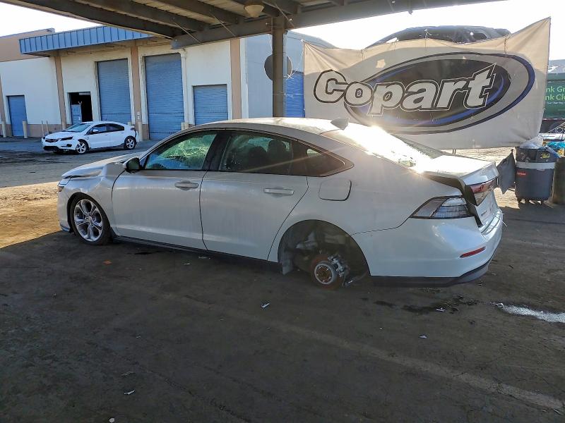 Фото 2 - HONDA ACCORD