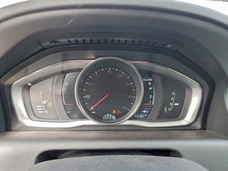 Фото 9 - VOLVO XC60