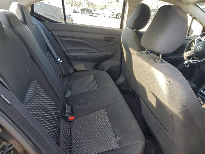 Фото 10 - NISSAN VERSA