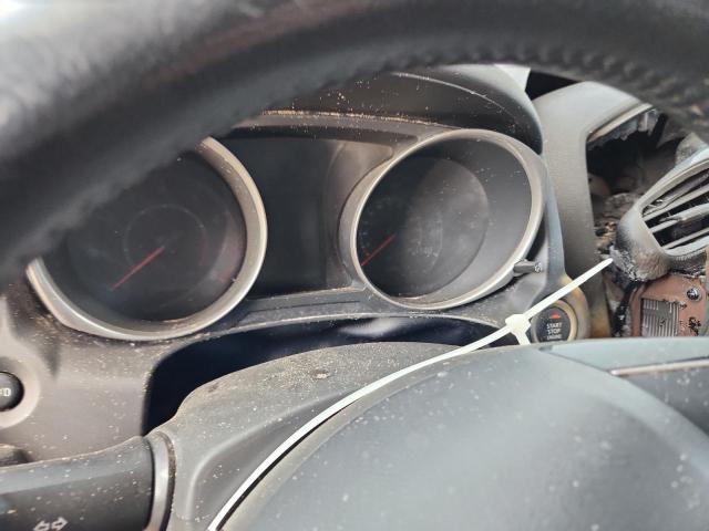 Фото 9 - MITSUBISHI OUTLANDER