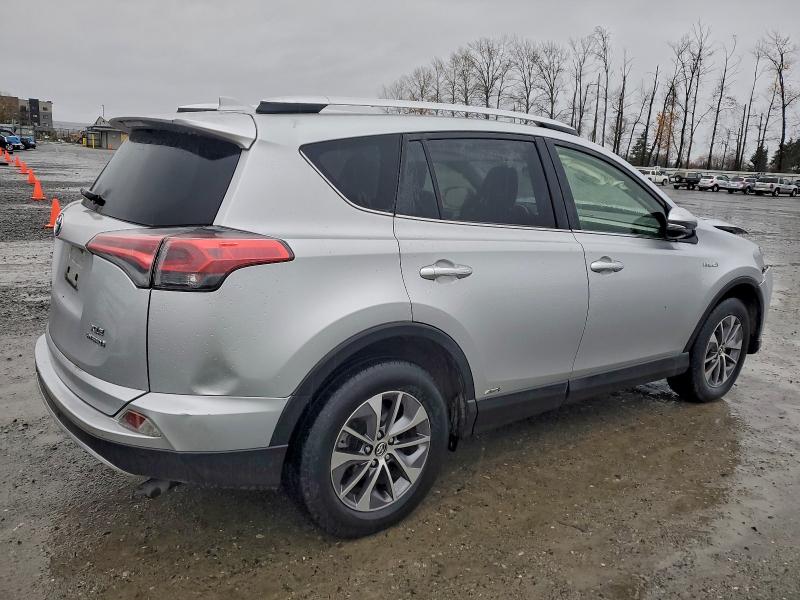 Фото 3 - TOYOTA RAV4