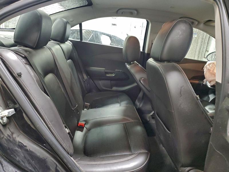 Фото 10 - CHEVROLET SONIC