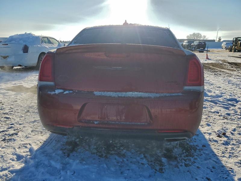 Фото 6 - CHRYSLER 300