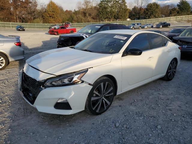 Фото 1 - NISSAN ALTIMA