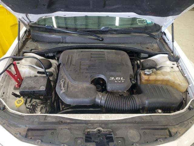 Фото 11 - CHRYSLER 300