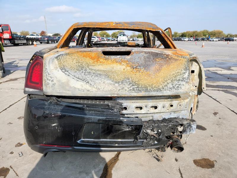 Фото 6 - CHRYSLER 300