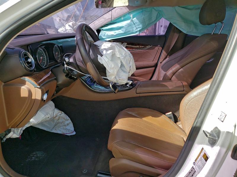 Фото 7 - MERCEDES-BENZ E-CLASS