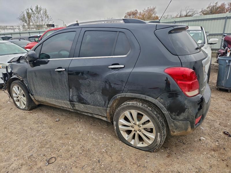 Фото 2 - CHEVROLET TRAX