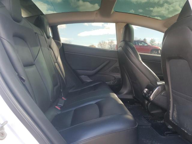 Фото 10 - TESLA MODEL 3