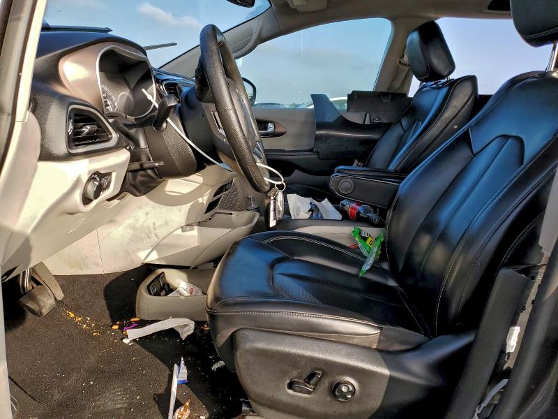 Фото 7 - CHRYSLER MINIVAN