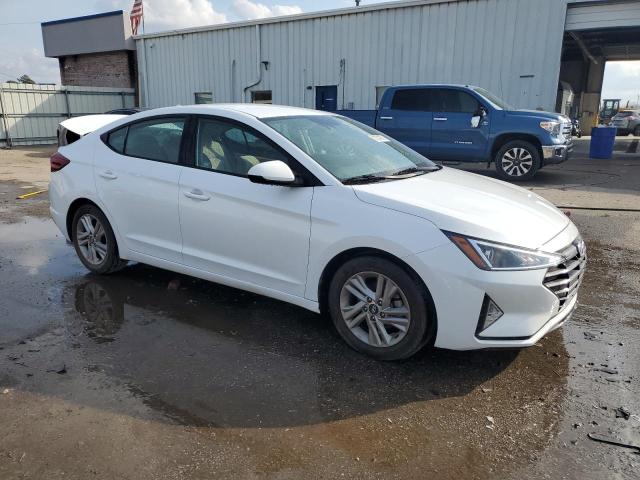 Фото 4 - HYUNDAI ELANTRA