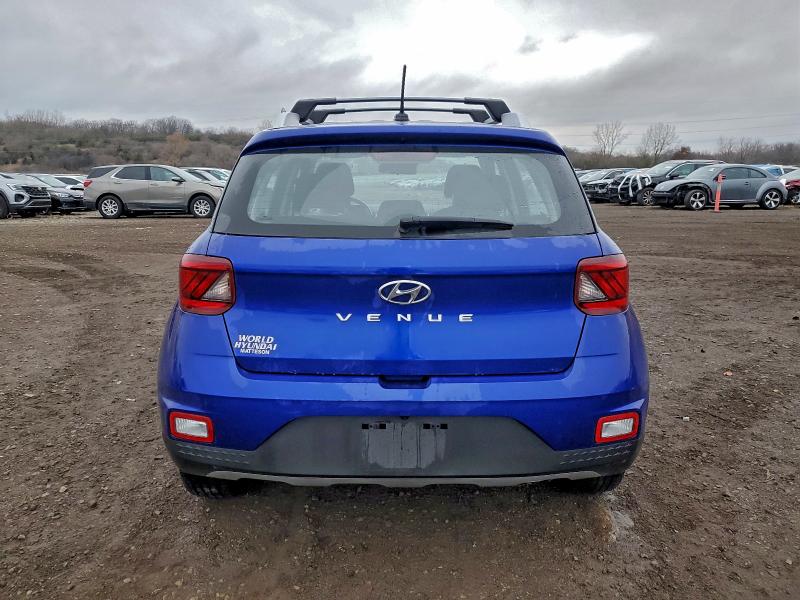 Фото 6 - HYUNDAI VENUE